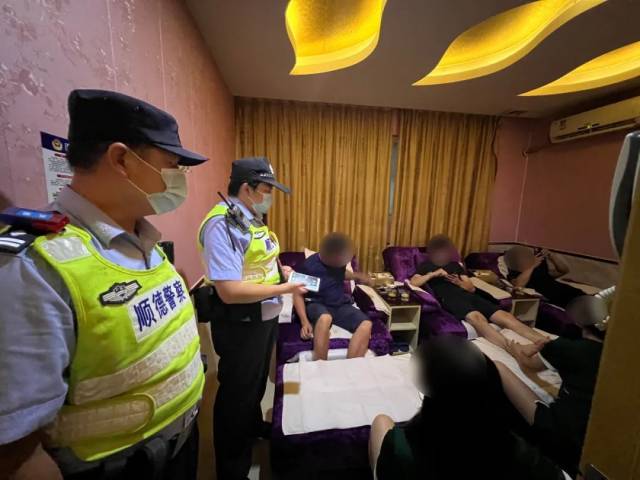 澳門警惕，一碼一肖一待一中的違法犯罪風(fēng)險警告